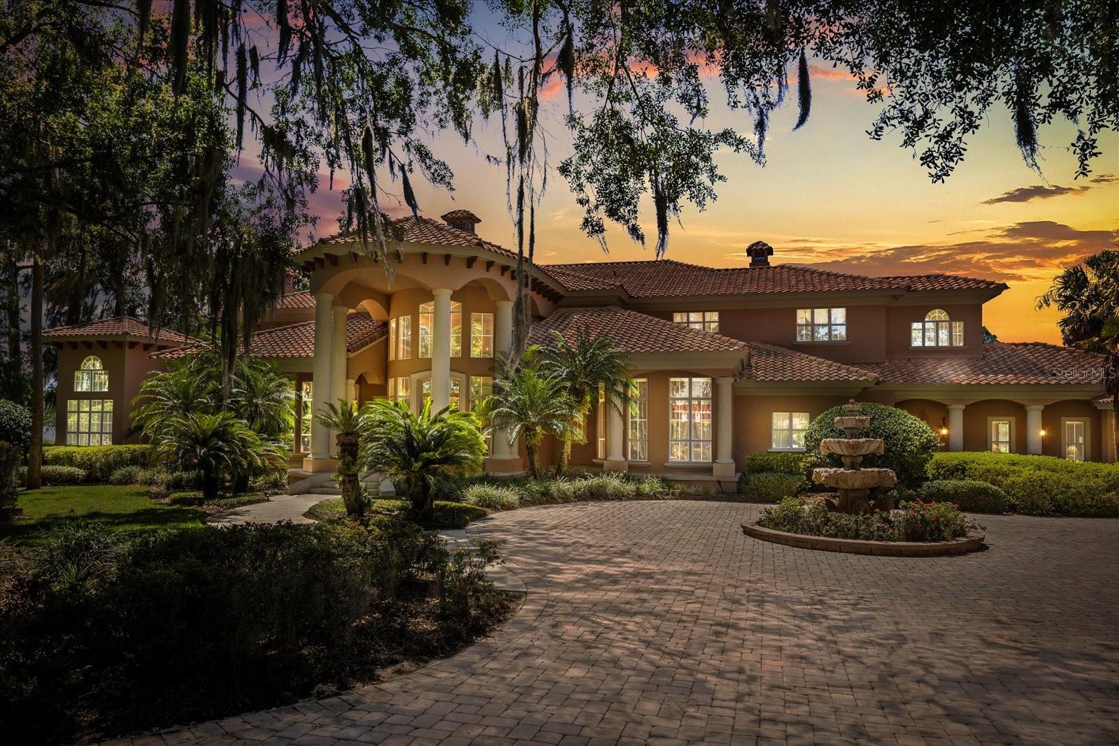 8302 EARLWOOD AVE, MOUNT DORA, FL, 32757