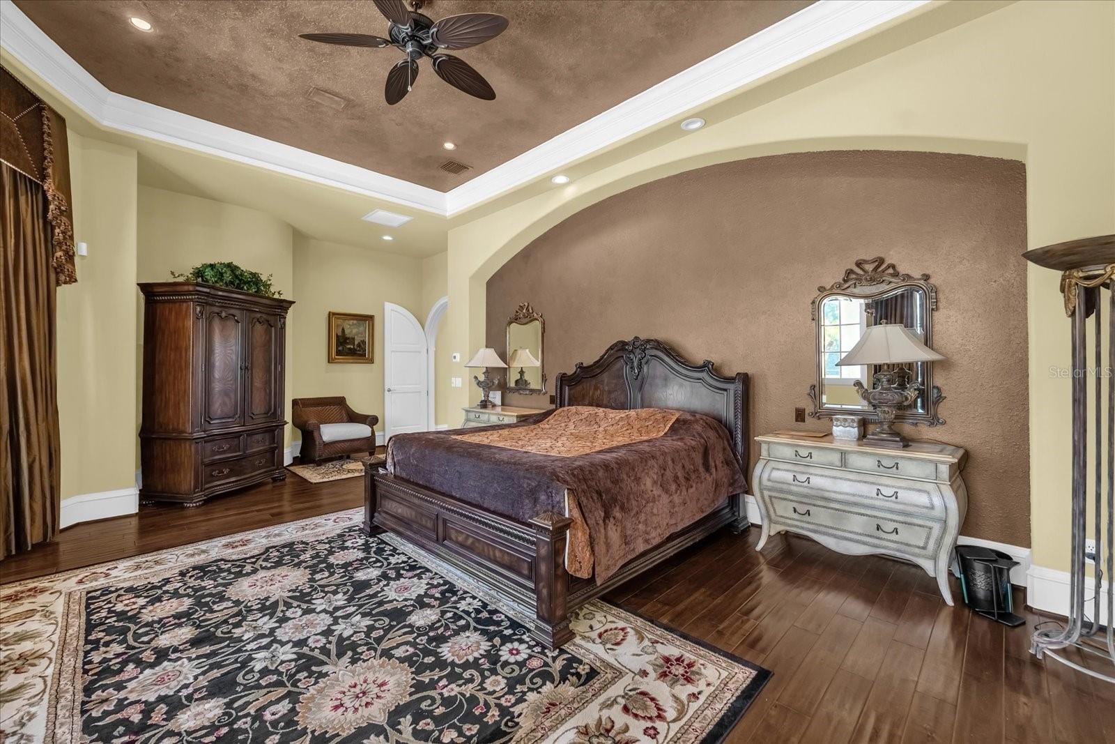 8302 EARLWOOD AVE, MOUNT DORA, FL, 32757