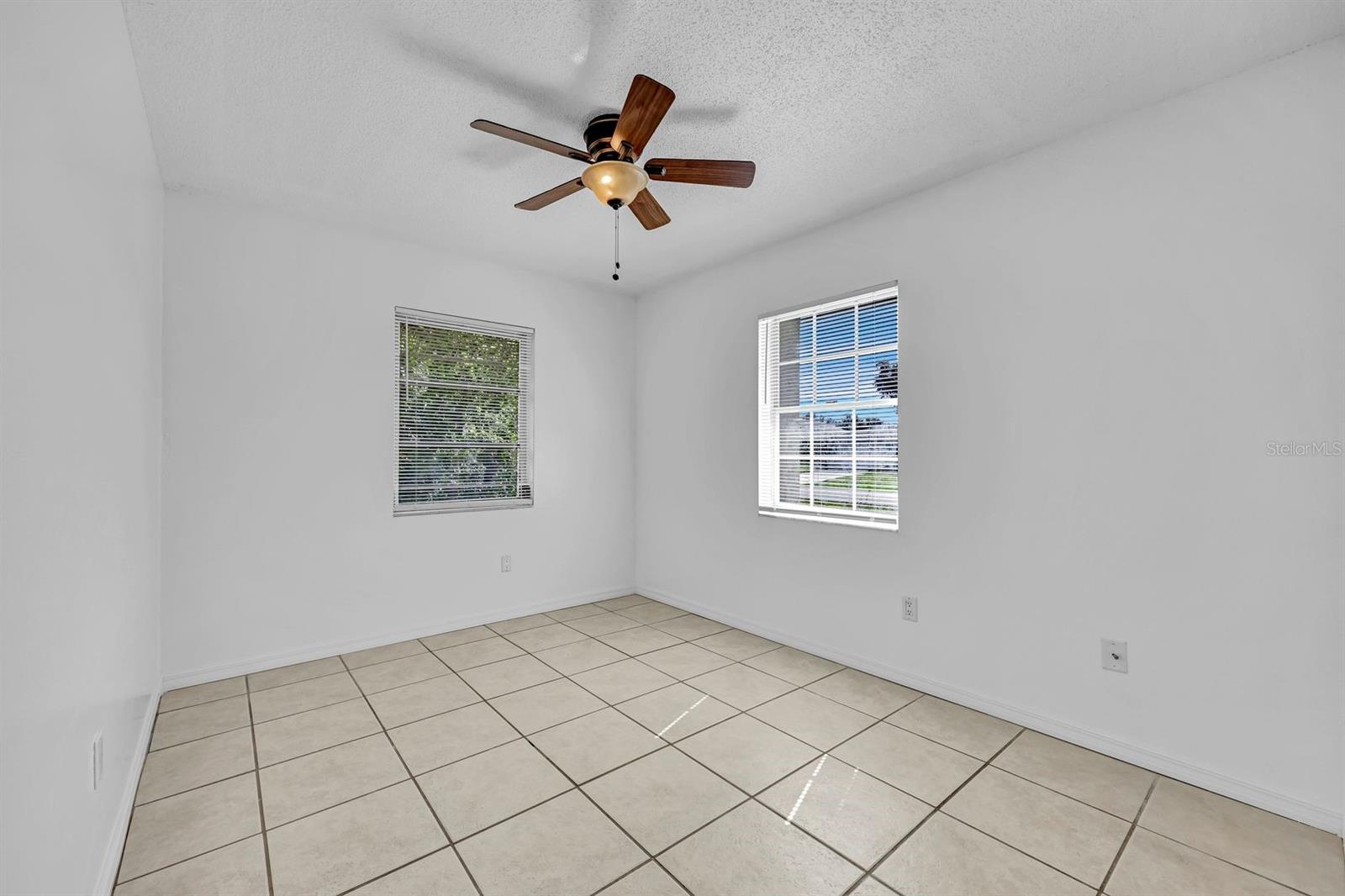 1018 PRESQUE ISLE DR, PORT CHARLOTTE, FL, 33952