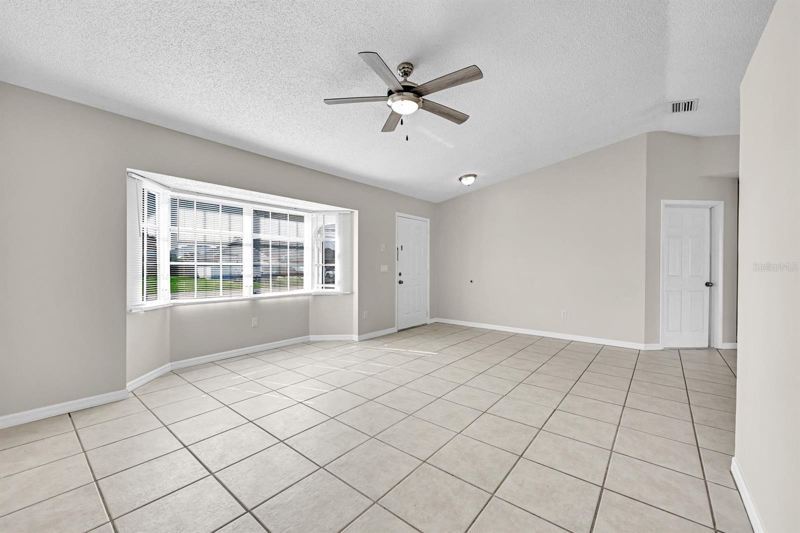 1018 PRESQUE ISLE DR, PORT CHARLOTTE, FL, 33952