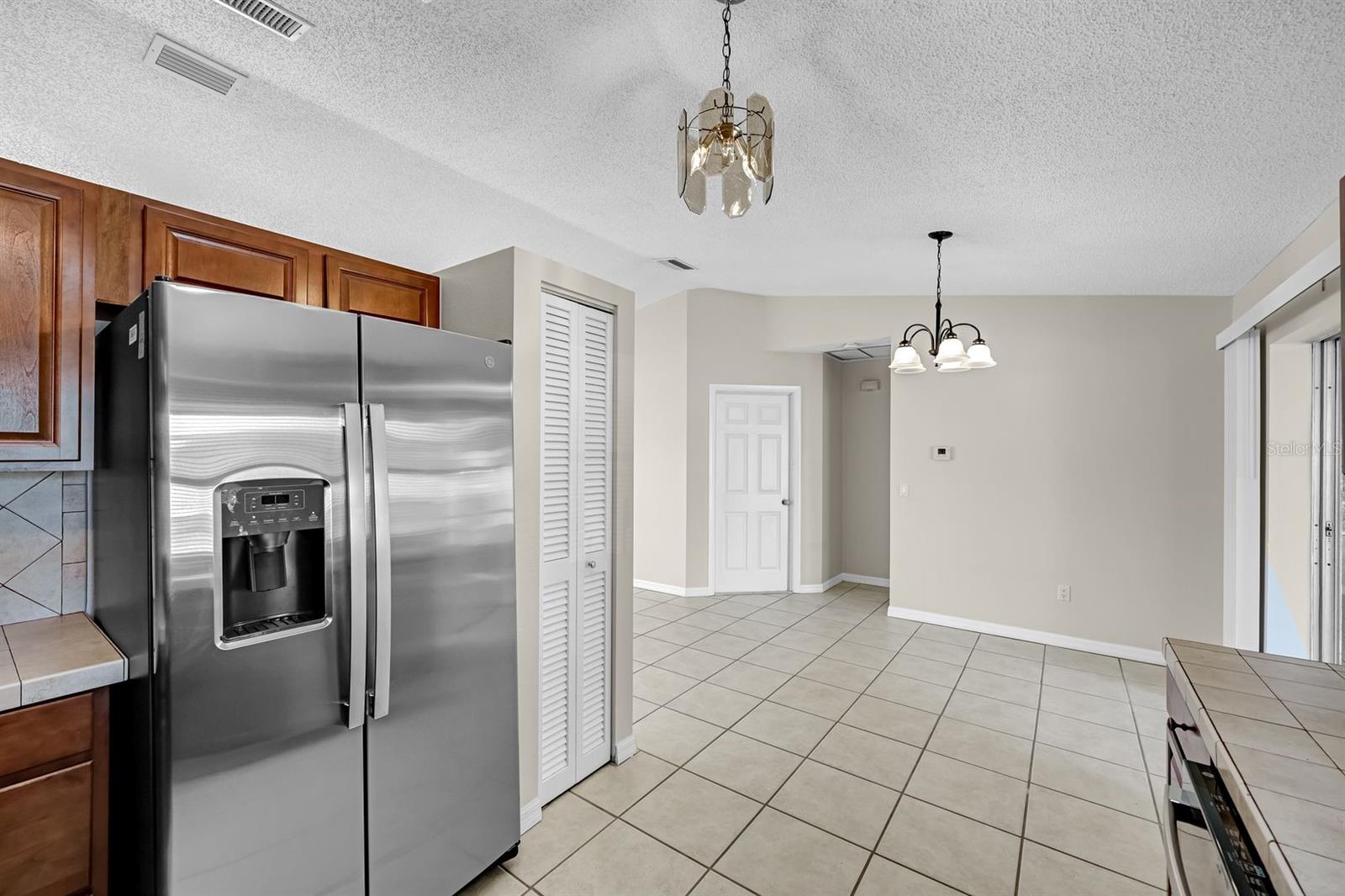 1018 PRESQUE ISLE DR, PORT CHARLOTTE, FL, 33952