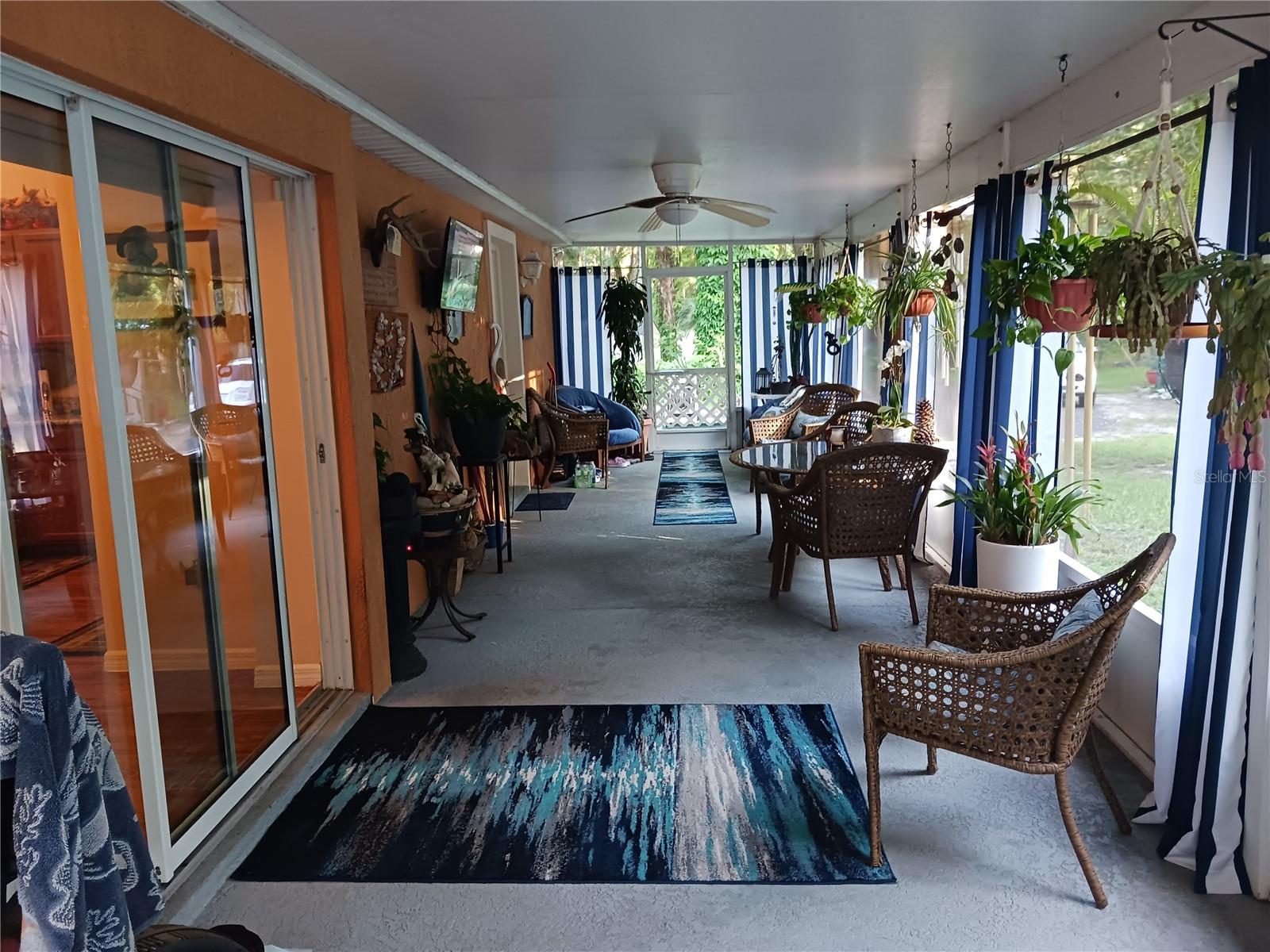 4746 CR 300, LAKE PANASOFFKEE, FL, 33538
