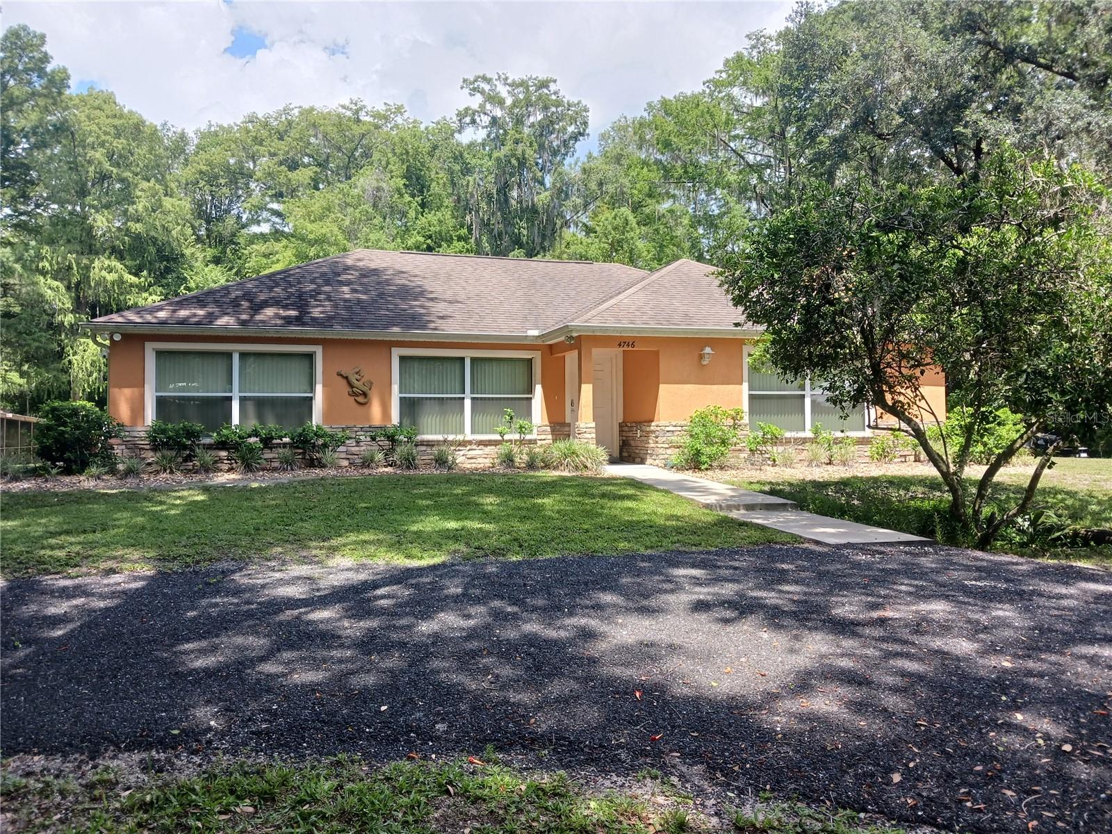 4746 CR 300, LAKE PANASOFFKEE, FL, 33538