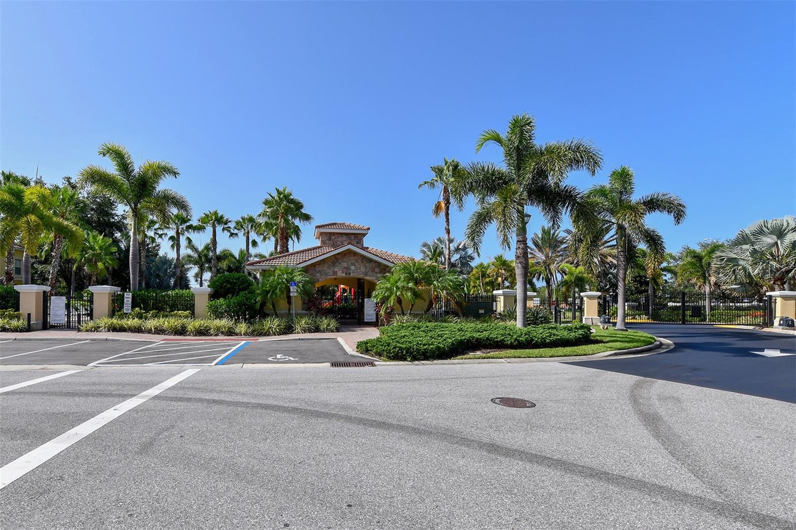 7983 LIMESTONE LN #14-201, SARASOTA, FL, 34233