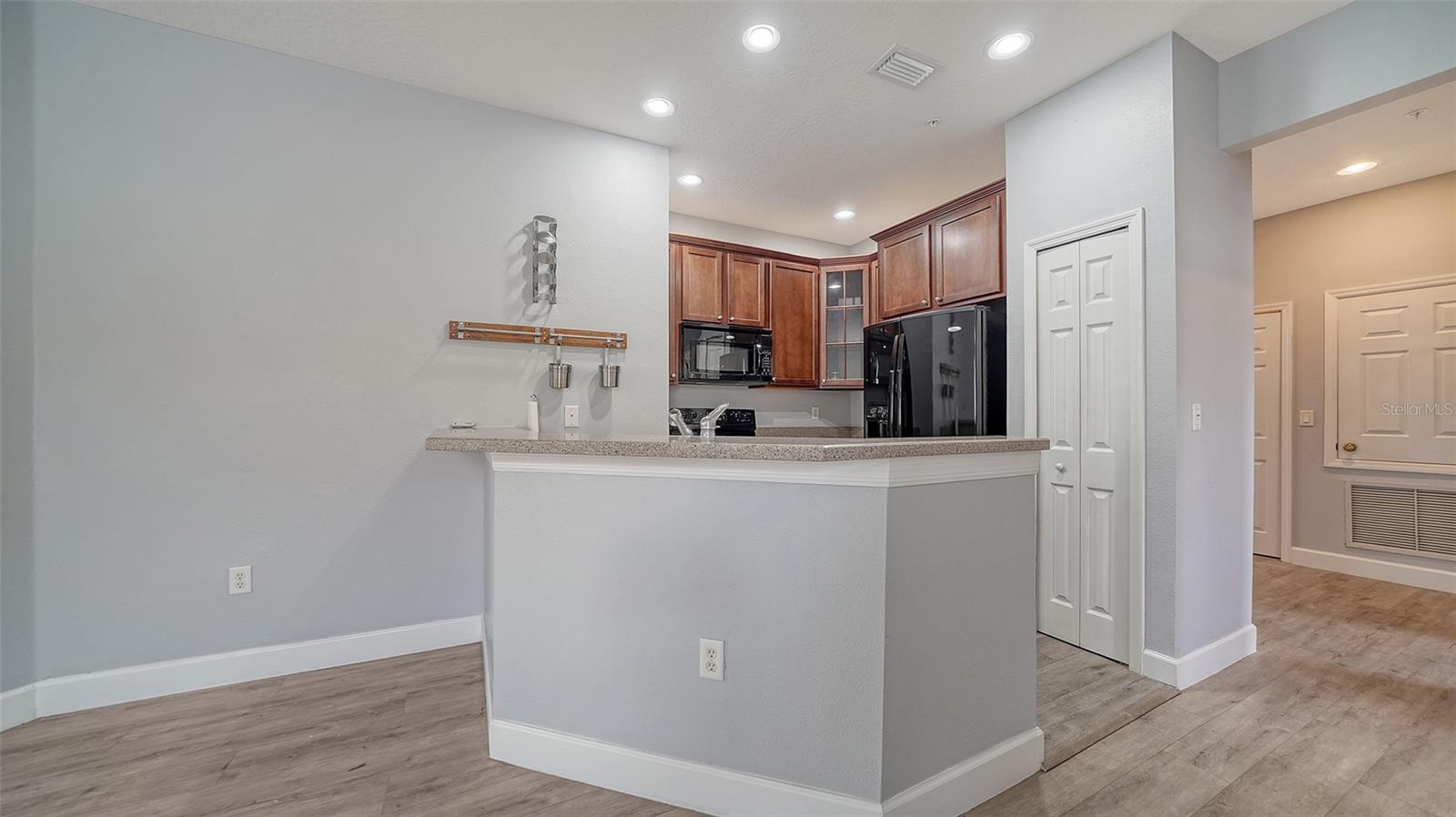7983 LIMESTONE LN #14-201, SARASOTA, FL, 34233