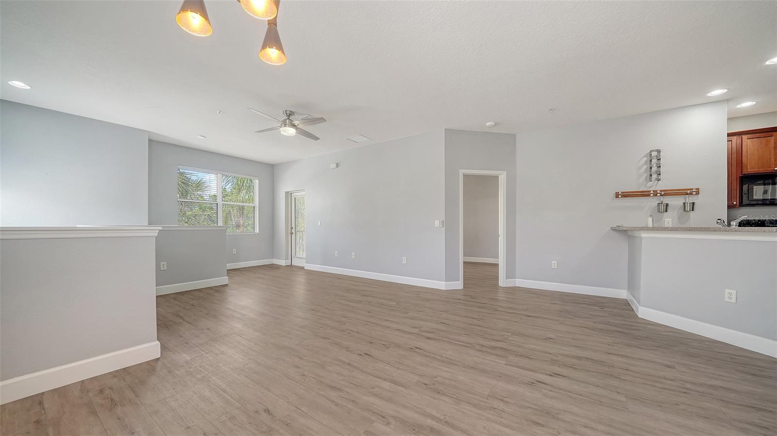7983 LIMESTONE LN #14-201, SARASOTA, FL, 34233