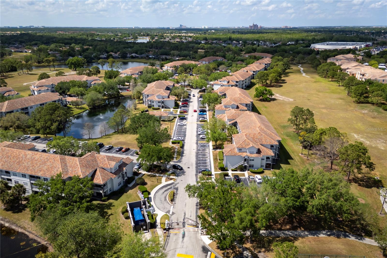 13917 FAIRWAY ISLAND DR #927, ORLANDO, FL, 32837