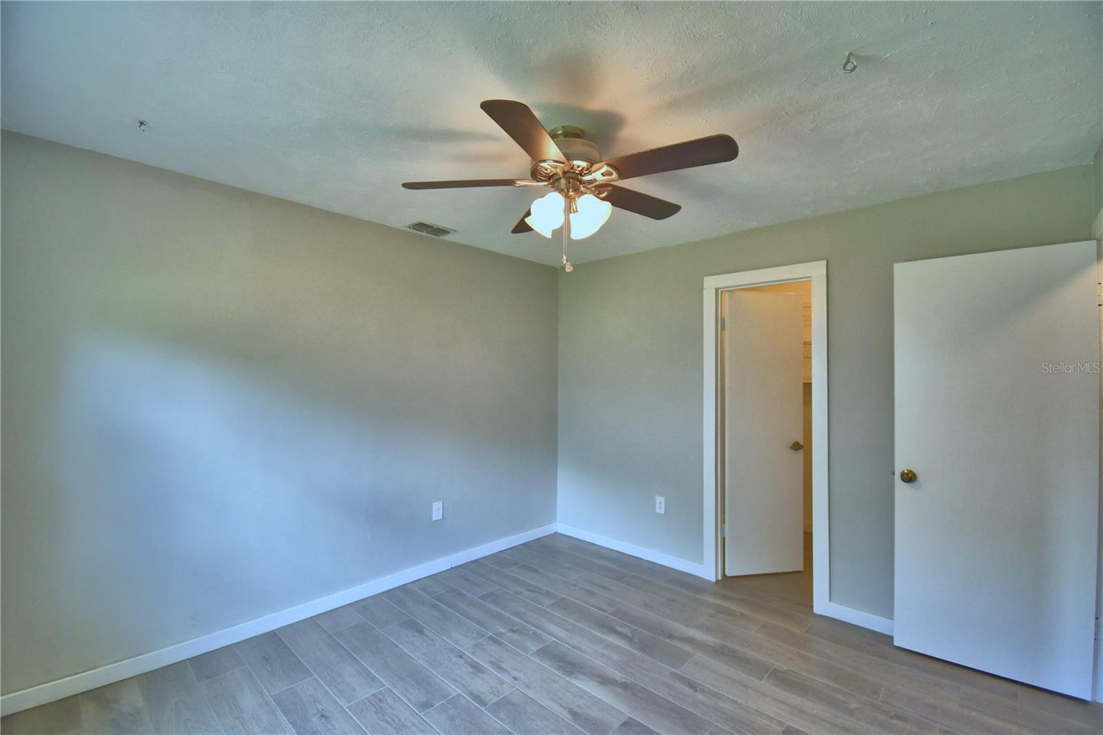 103 LAKE THOMAS DR, WINTER HAVEN, FL, 33880
