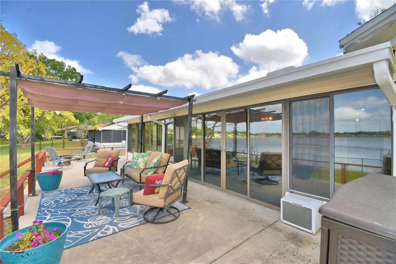 103 LAKE THOMAS DR, WINTER HAVEN, FL, 33880