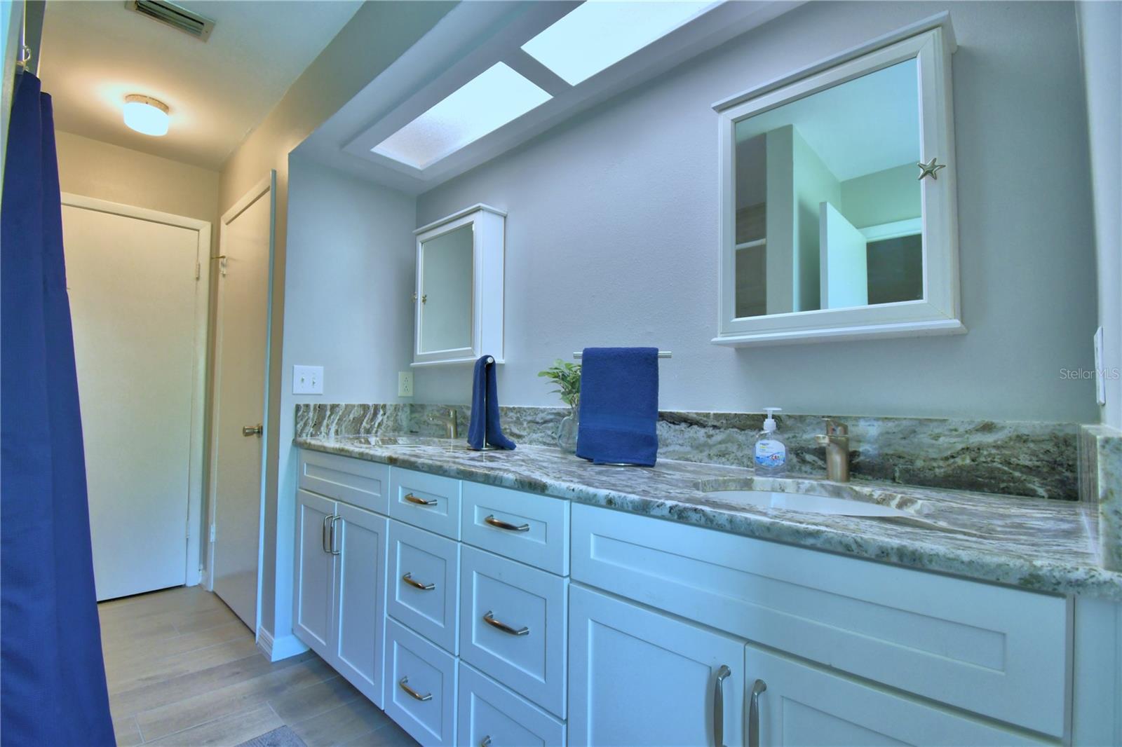103 LAKE THOMAS DR, WINTER HAVEN, FL, 33880