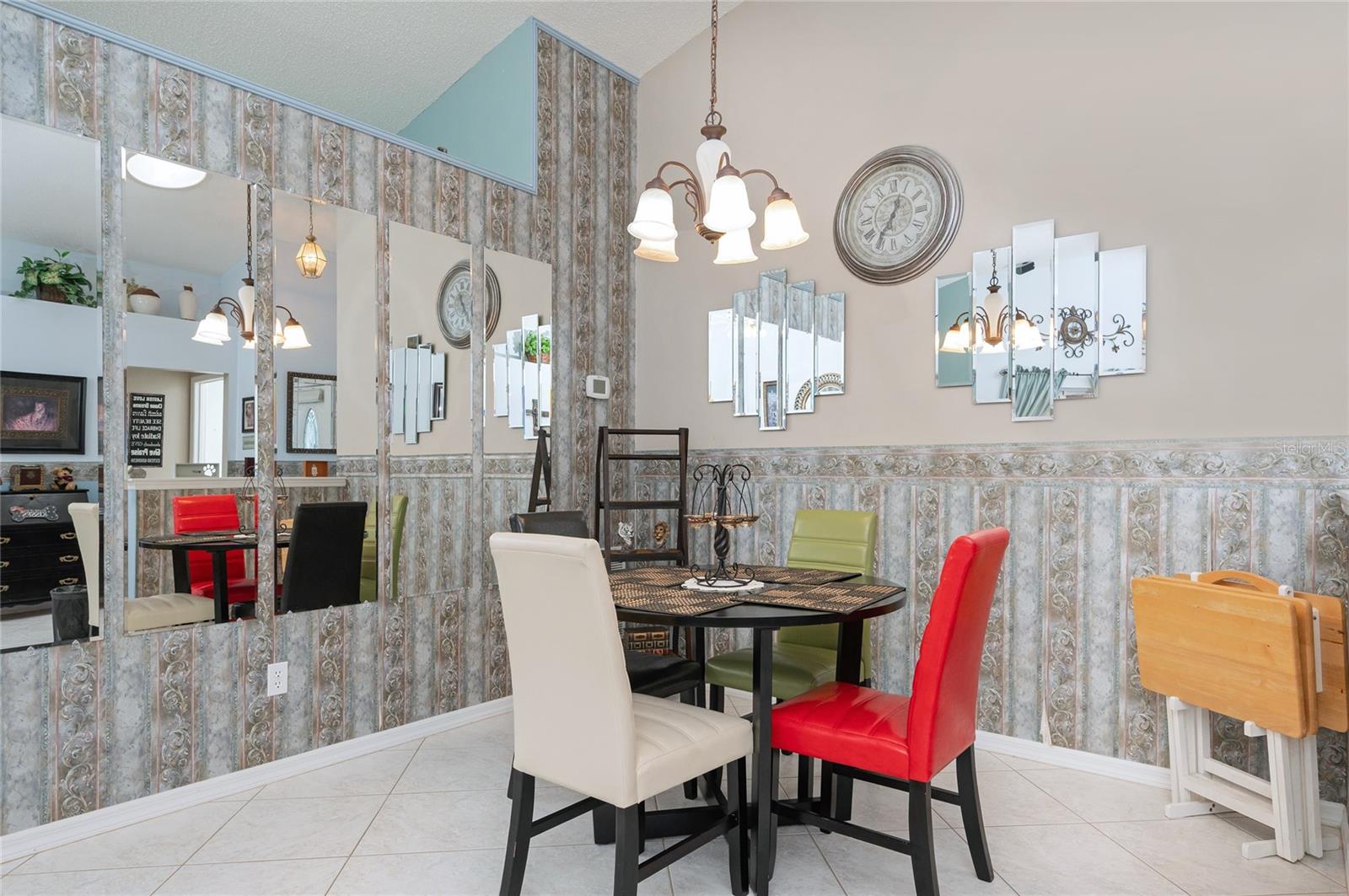 221 BAY ST, APOPKA, FL, 32712