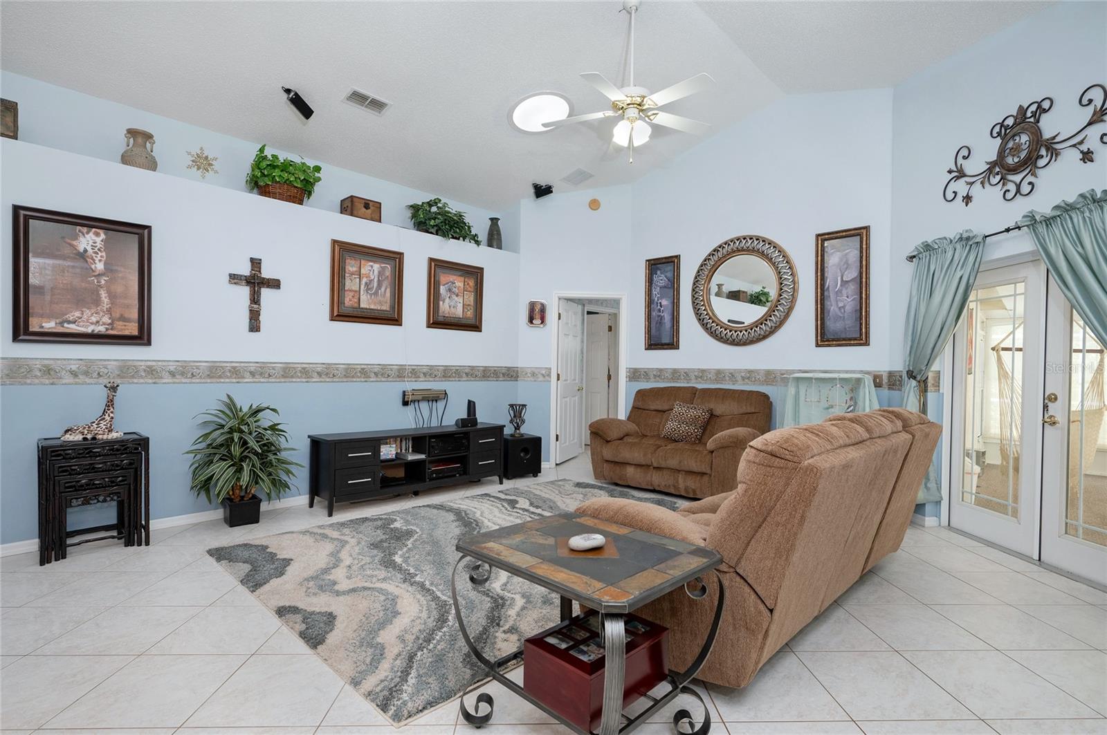 221 BAY ST, APOPKA, FL, 32712