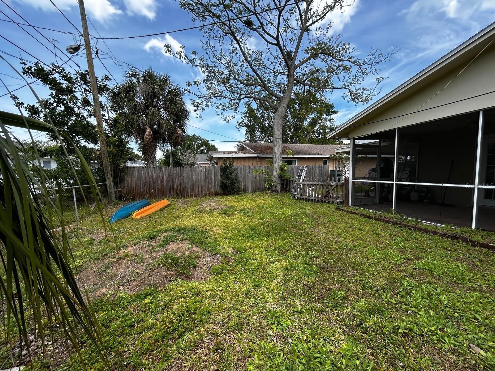 1735 NEW HAMPSHIRE AVE NE, ST PETERSBURG, FL, 33703