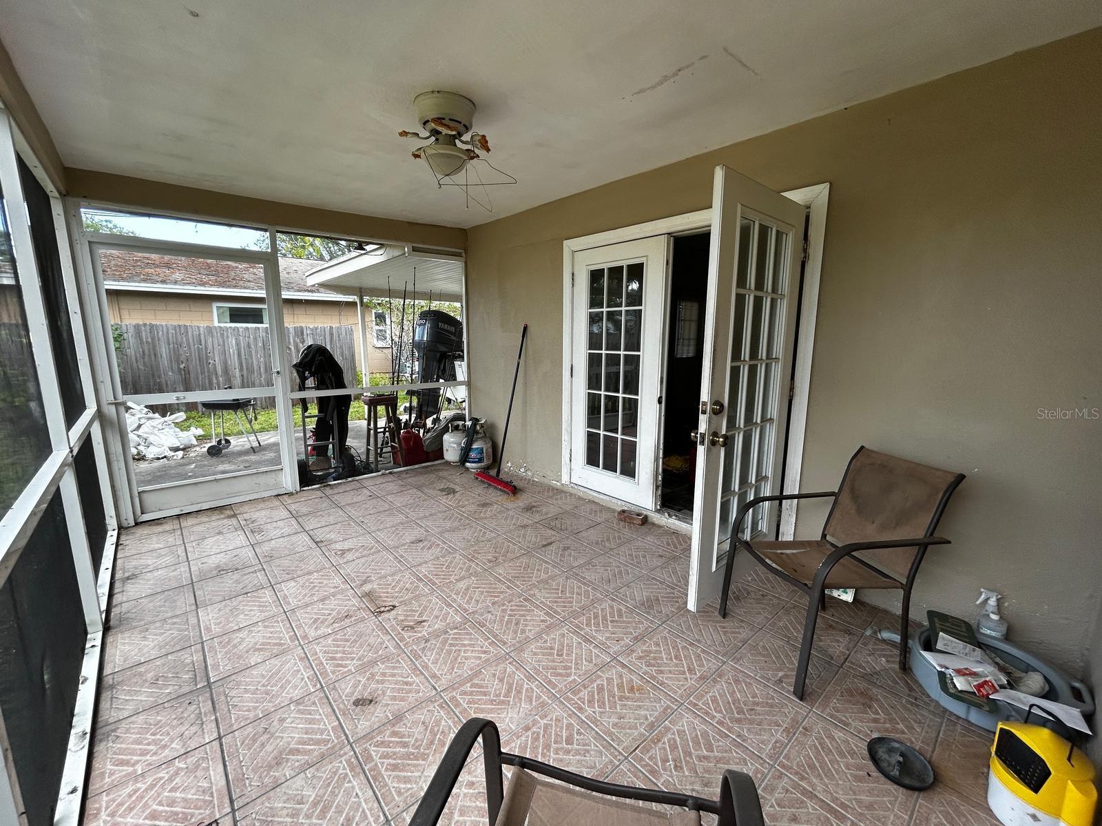 1735 NEW HAMPSHIRE AVE NE, ST PETERSBURG, FL, 33703