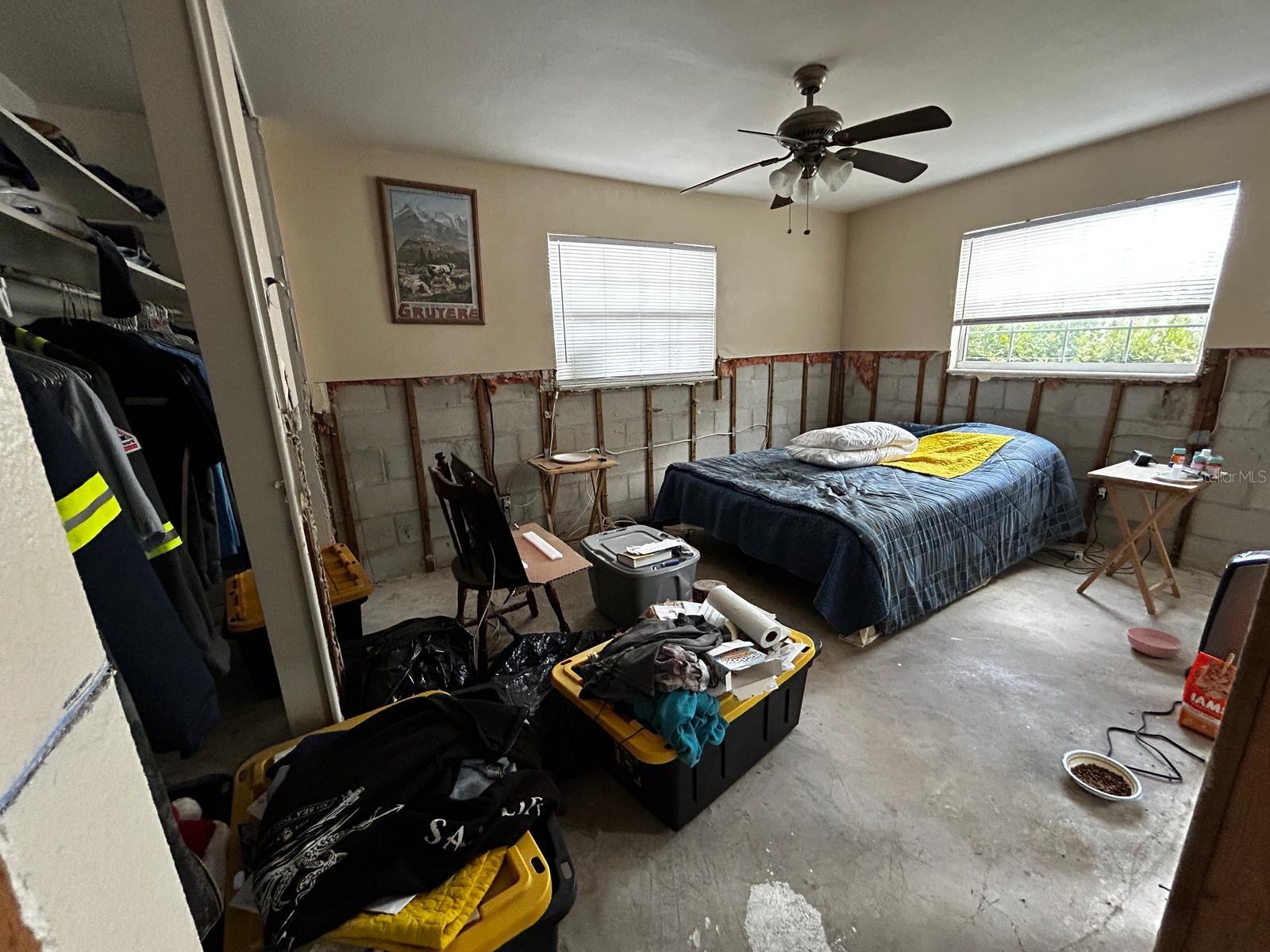 1735 NEW HAMPSHIRE AVE NE, ST PETERSBURG, FL, 33703