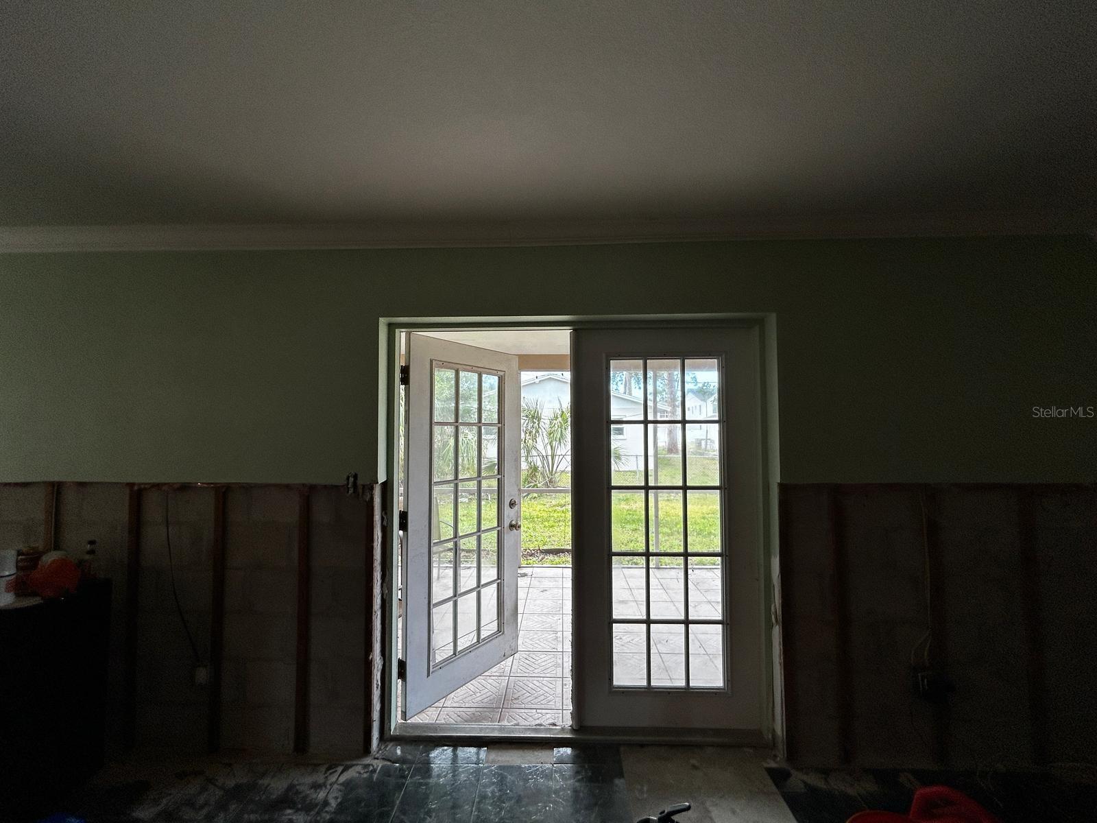 1735 NEW HAMPSHIRE AVE NE, ST PETERSBURG, FL, 33703