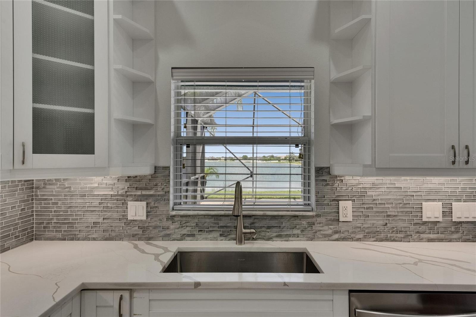 1806 MIRA LAGO CIR, RUSKIN, FL, 33570