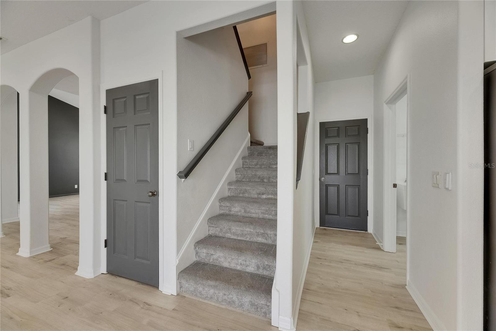 1806 MIRA LAGO CIR, RUSKIN, FL, 33570