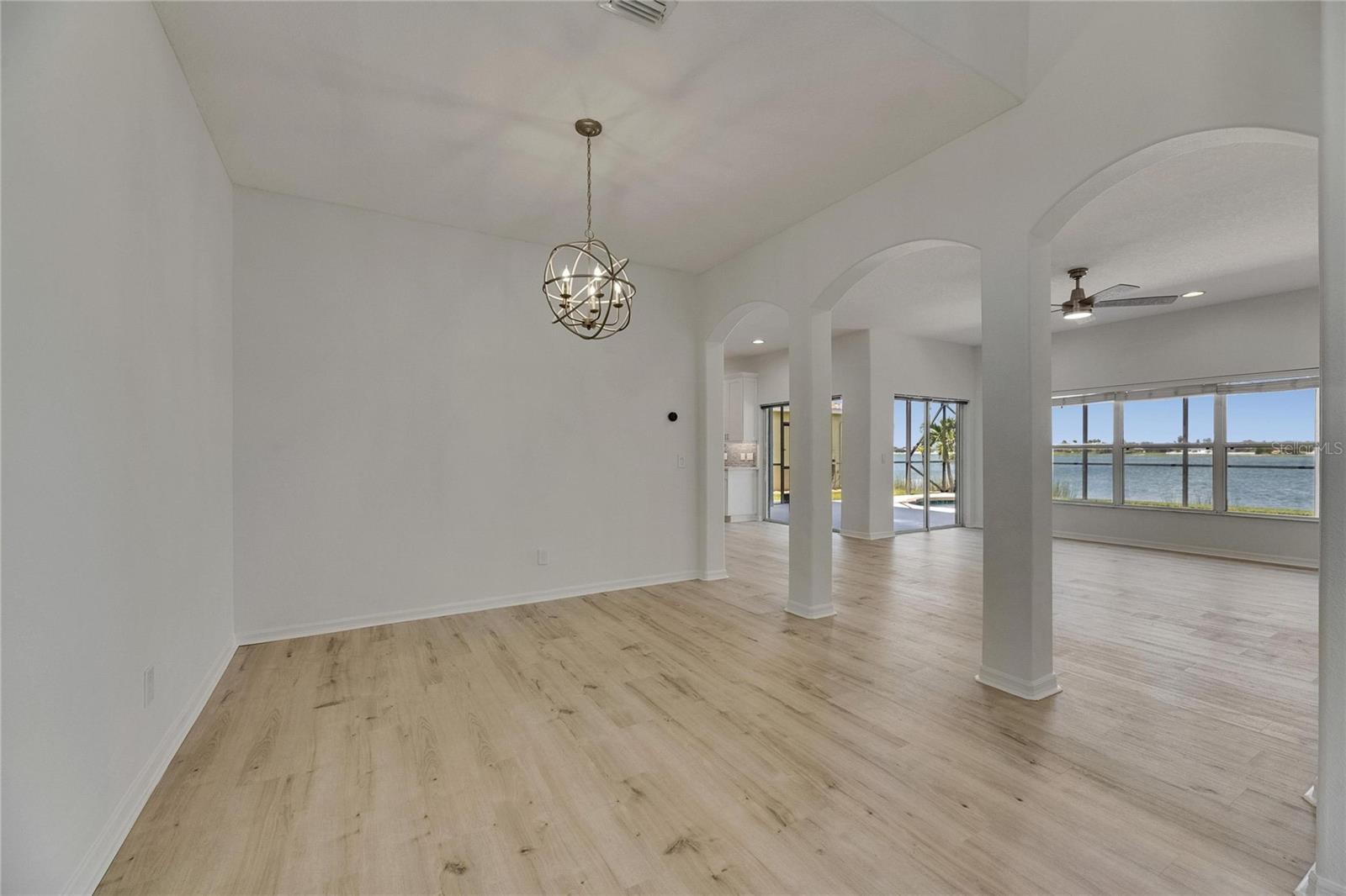 1806 MIRA LAGO CIR, RUSKIN, FL, 33570