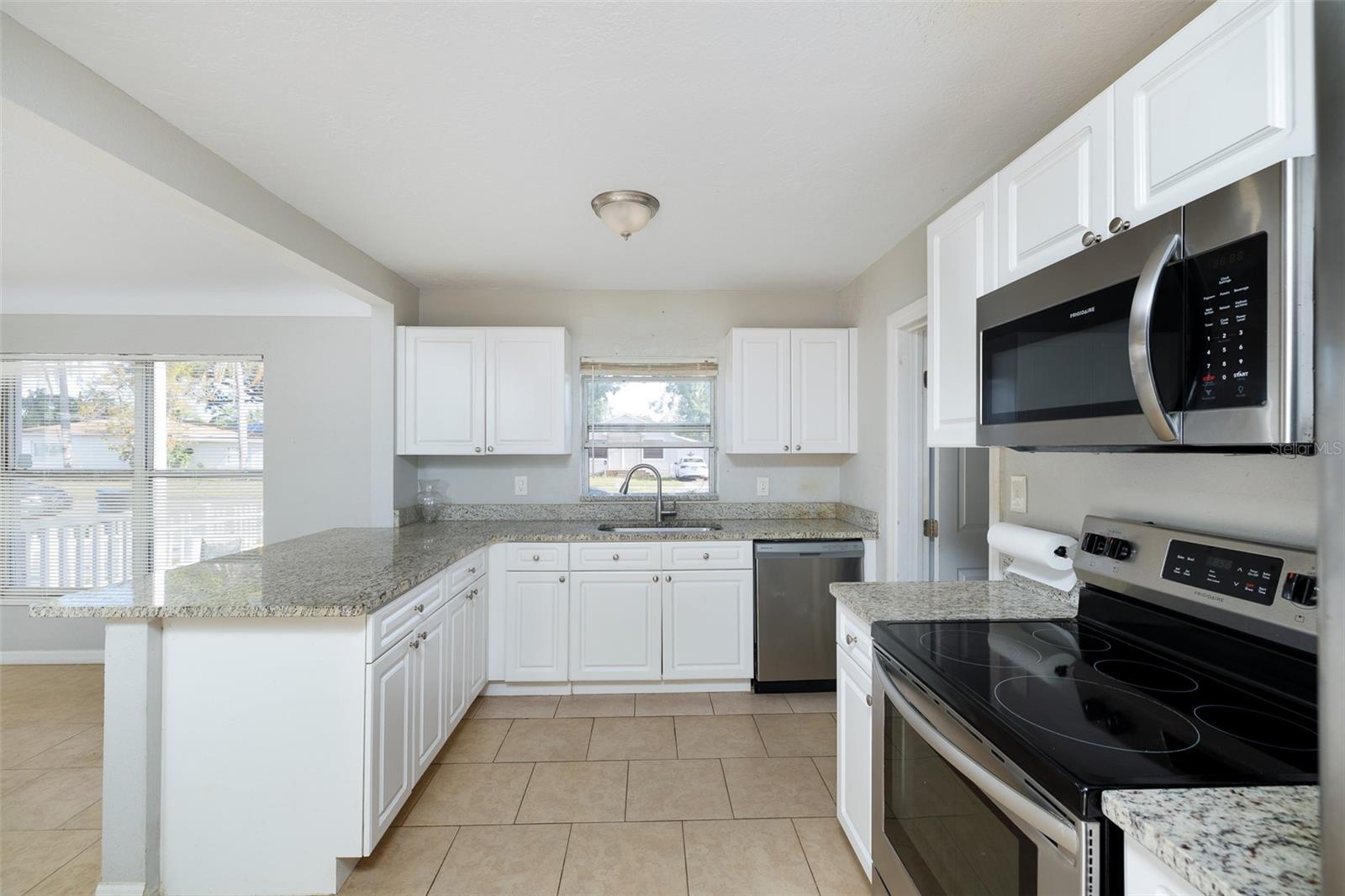 2728 39TH AVE N, ST PETERSBURG, FL, 33714