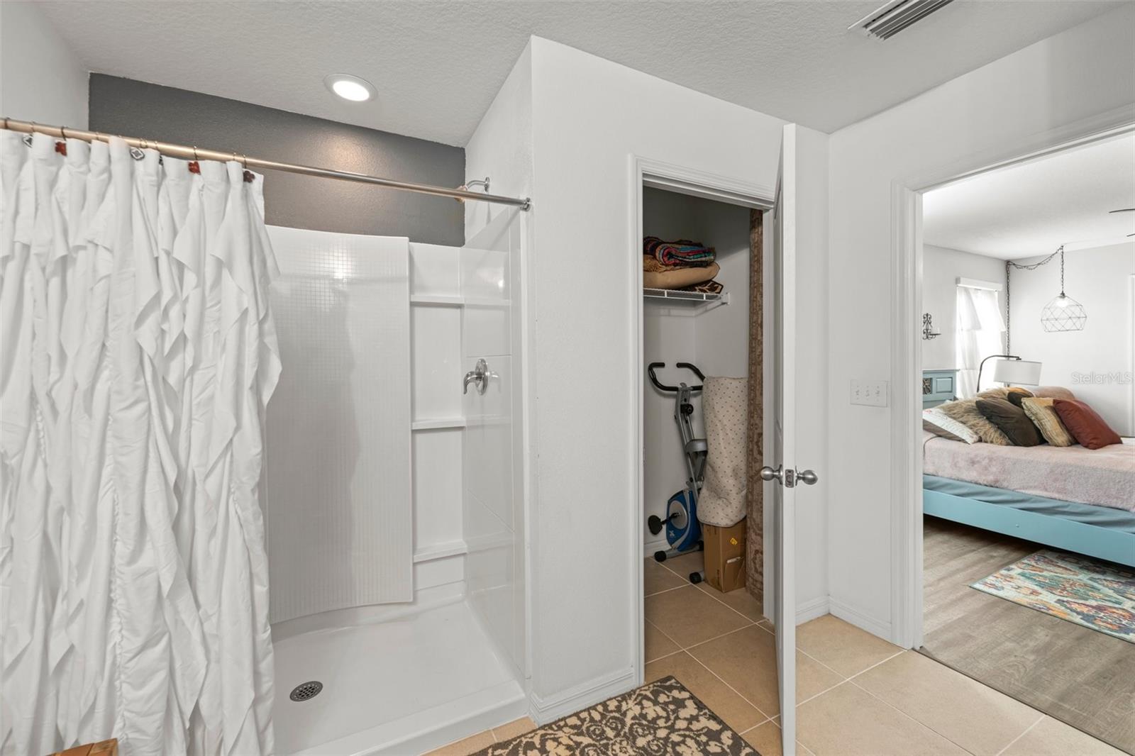 10101 MANGROVE WELL RD, RUSKIN, FL, 33573