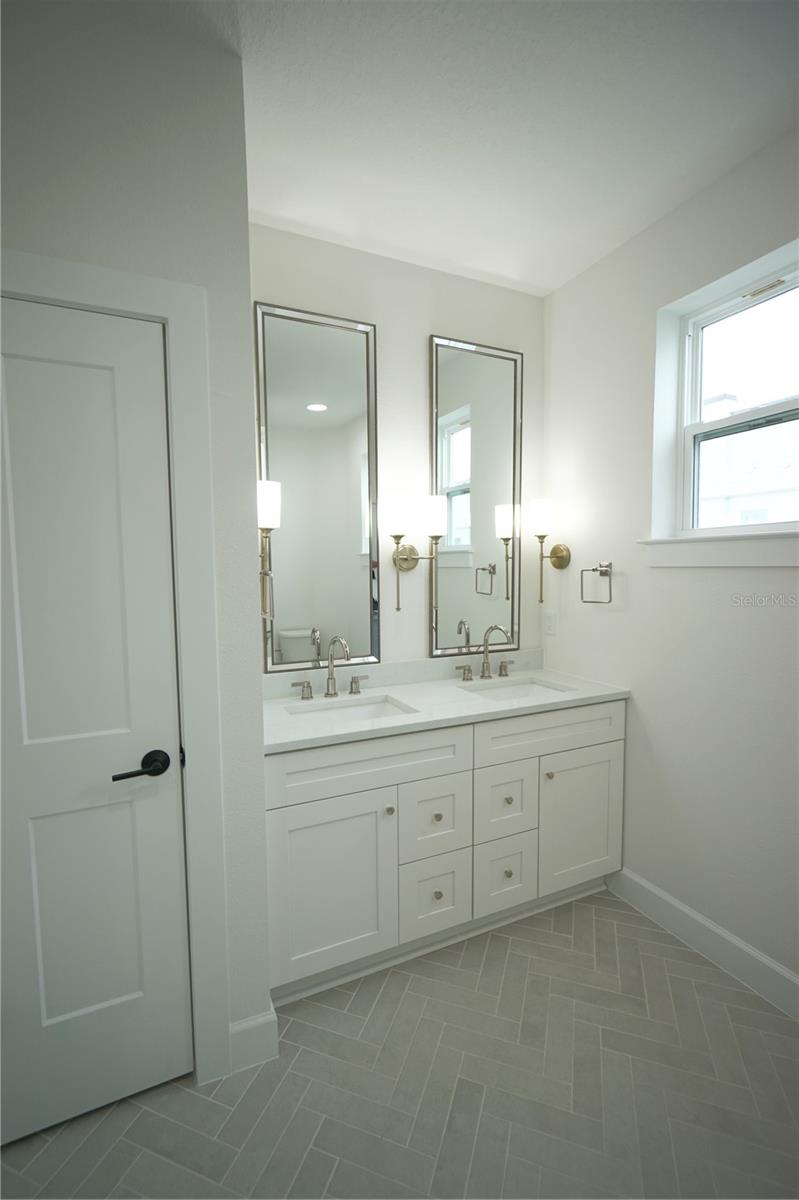 1523 W NORTH B ST #14, TAMPA, FL, 33606