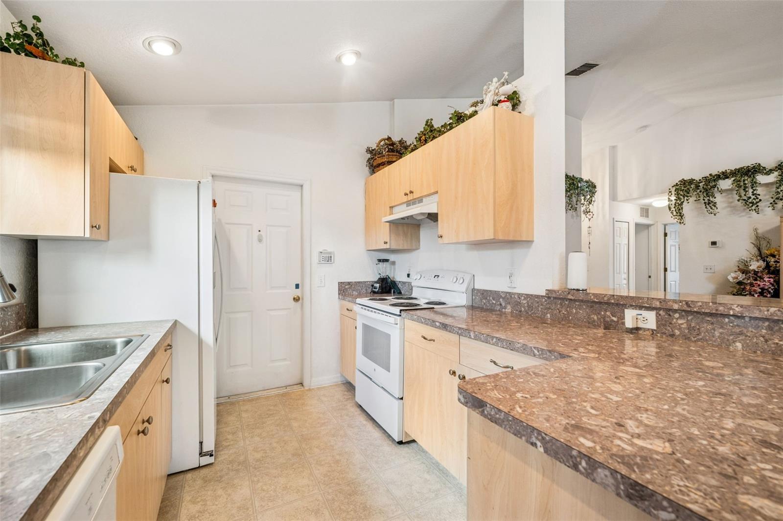 7599 57TH ST N, PINELLAS PARK, FL, 33781