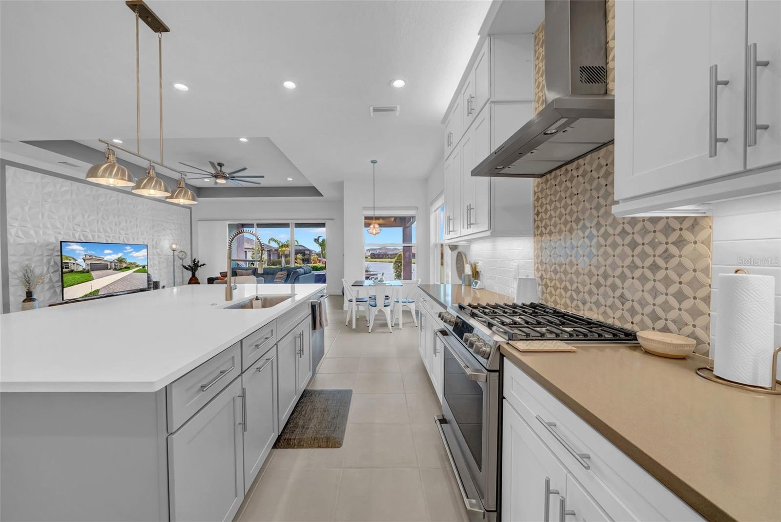 3096 GREAT BANYAN WAY, WESLEY CHAPEL, FL, 33543