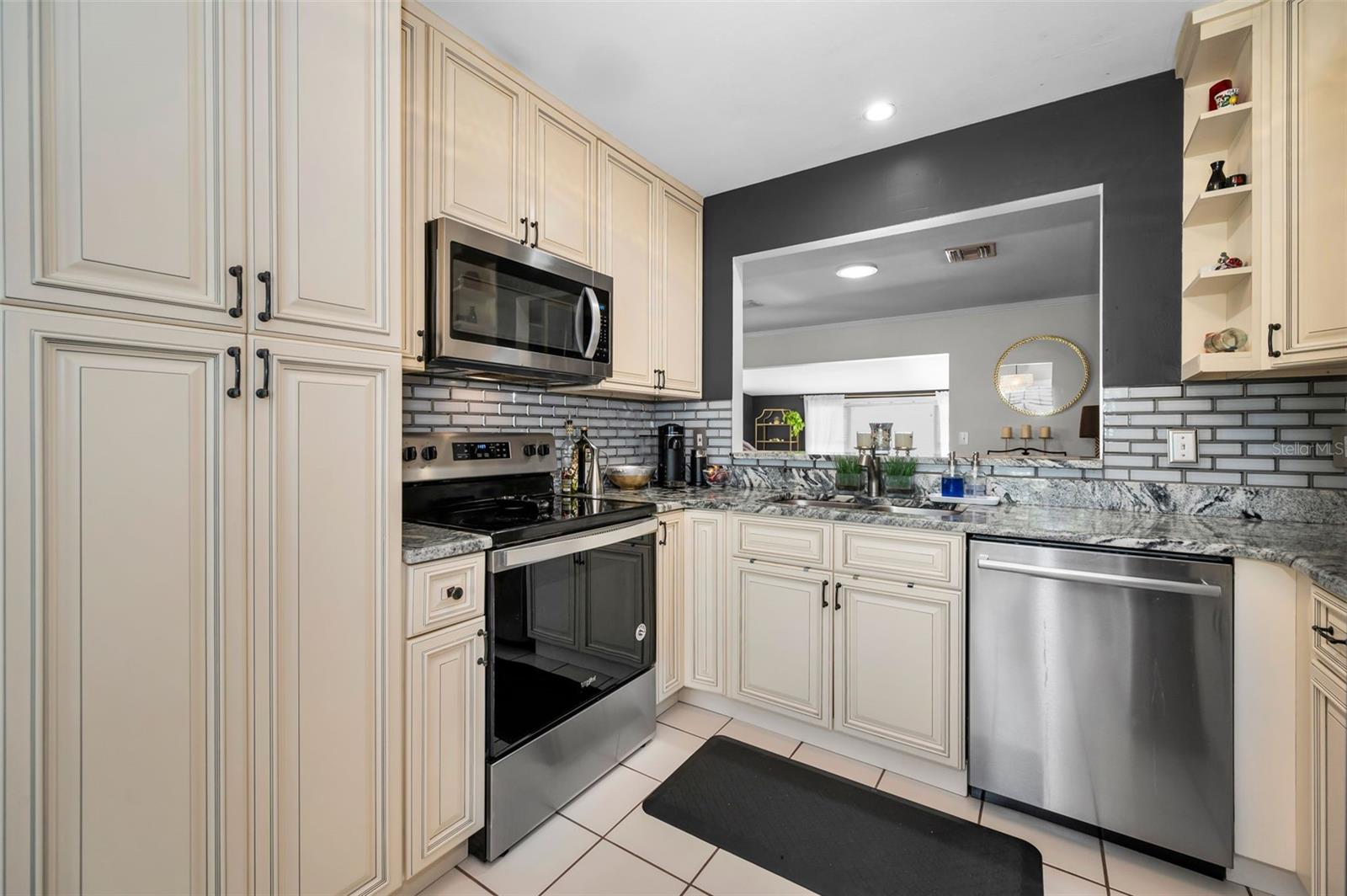 202 S HESPERIDES ST, TAMPA, FL, 33609