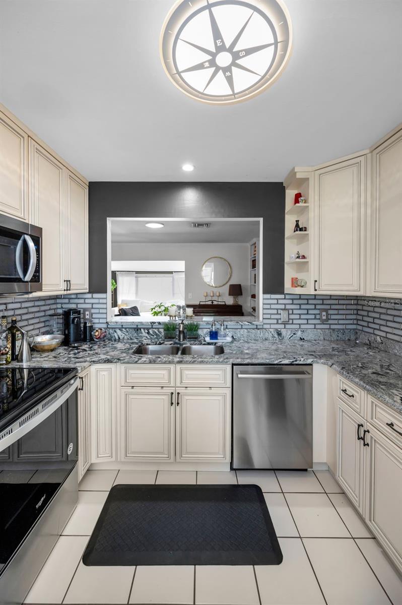 202 S HESPERIDES ST, TAMPA, FL, 33609