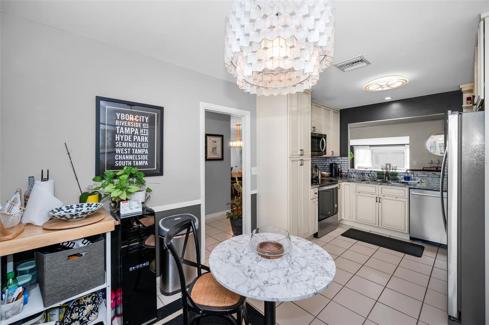 202 S HESPERIDES ST, TAMPA, FL, 33609