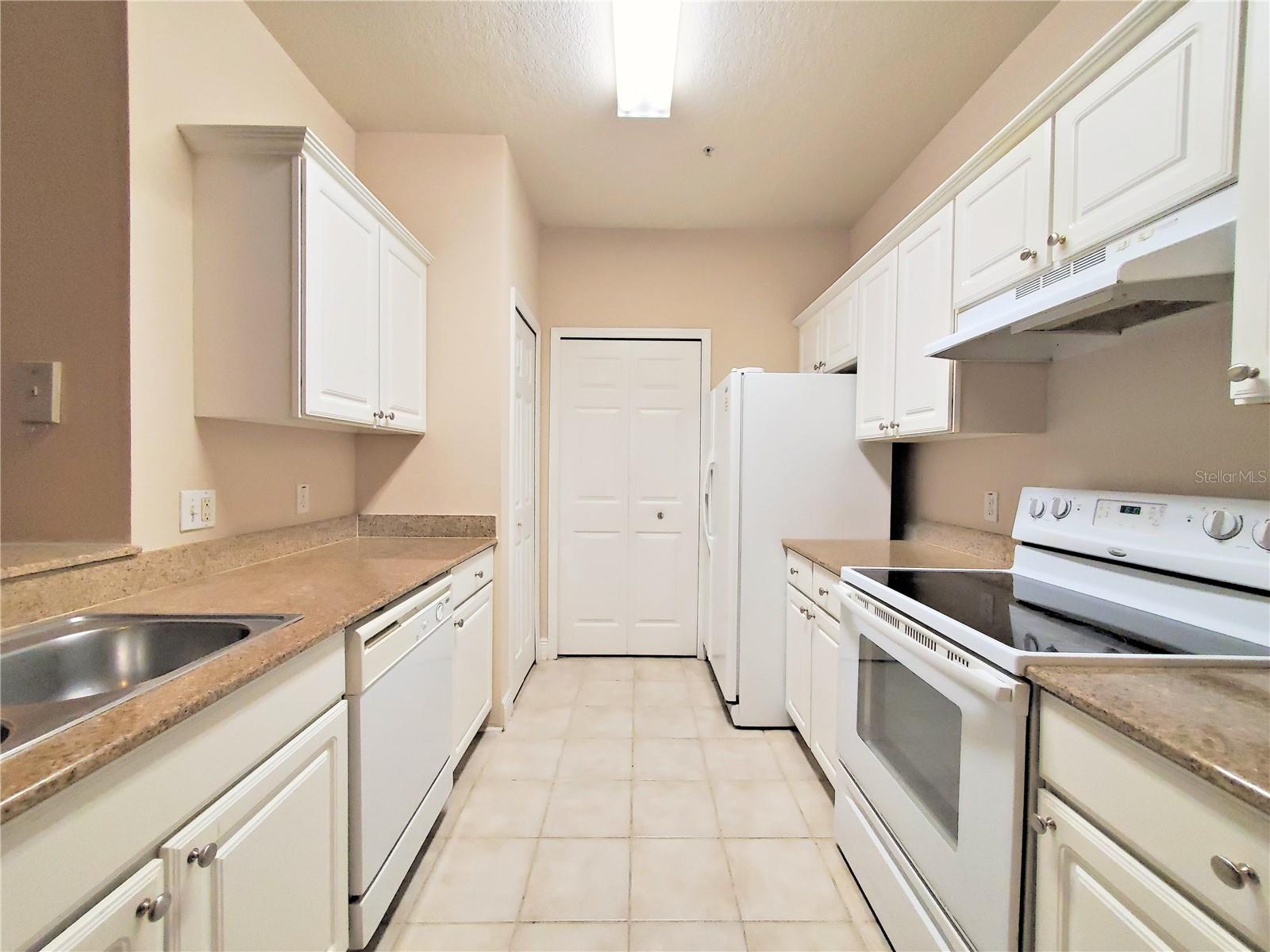 200 SOUTHERN PECAN CIR #207, WINTER GARDEN, FL, 34787