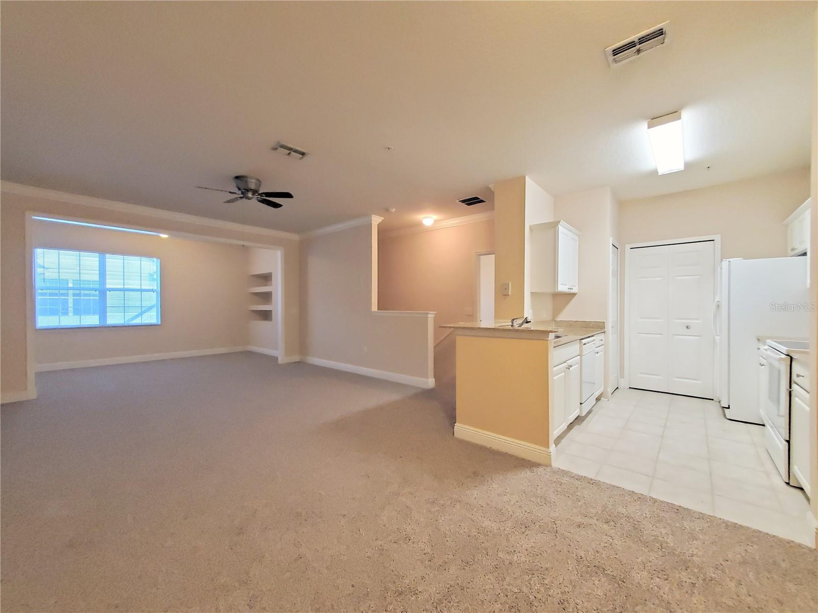 200 SOUTHERN PECAN CIR #207, WINTER GARDEN, FL, 34787
