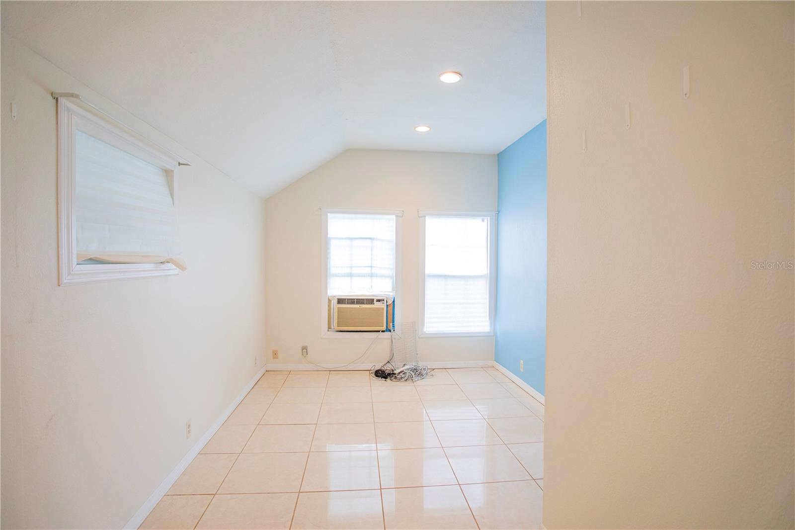 917 12TH AVE W, BRADENTON, FL, 34205