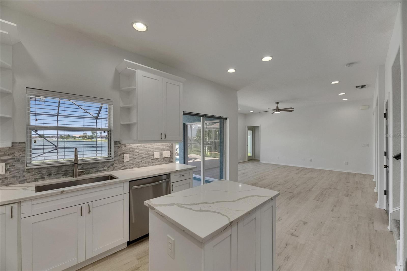 1806 MIRA LAGO CIR, RUSKIN, FL, 33570