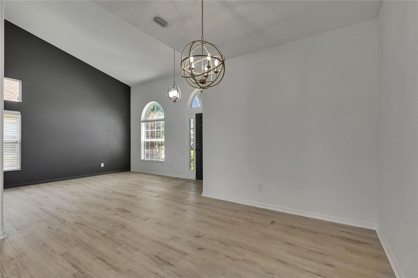 1806 MIRA LAGO CIR, RUSKIN, FL, 33570