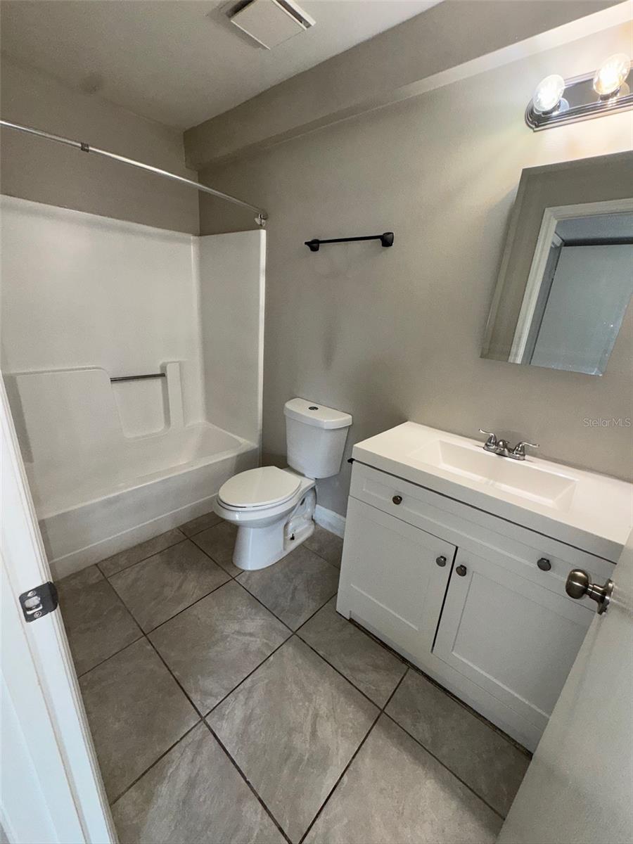 1177-1177 BENTLEY RD #4, LEESBURG, FL, 34748