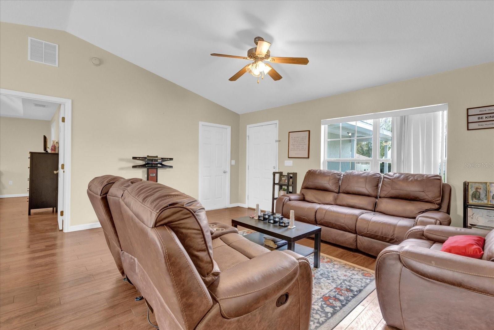 96 PECAN DR, OCALA, FL, 34472