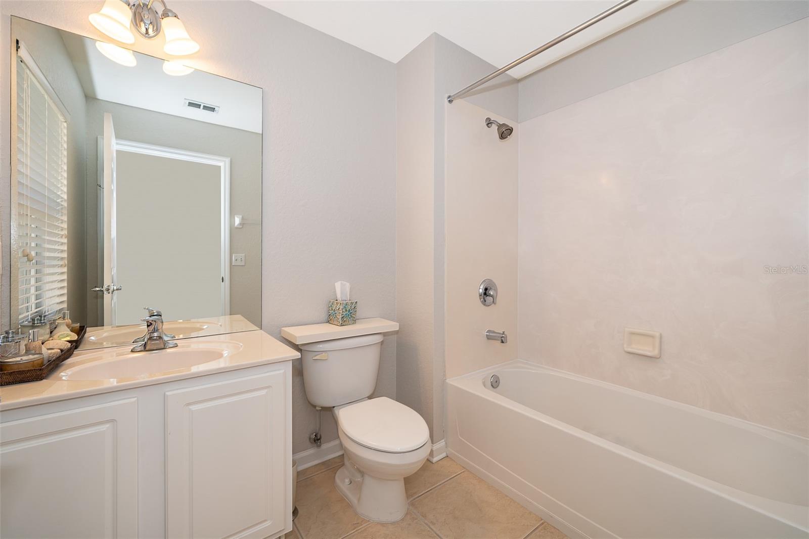 2679 METRO SEVILLA DR #110, ORLANDO, FL, 32835