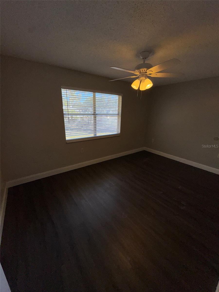 1189-1189 BENTLEY RD #4, LEESBURG, FL, 34748