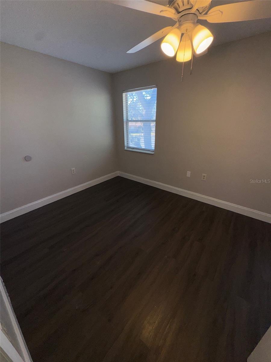 1189-1189 BENTLEY RD #4, LEESBURG, FL, 34748