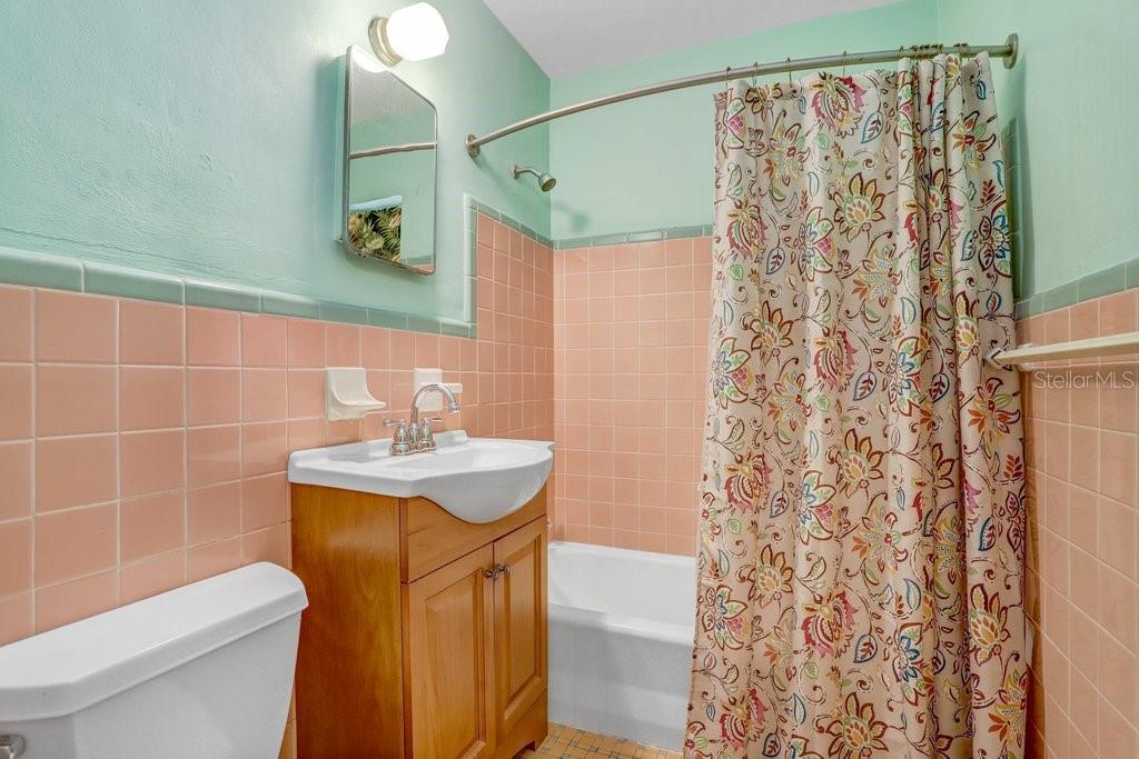 4105 W BAY VILLA AVE, TAMPA, FL, 33611