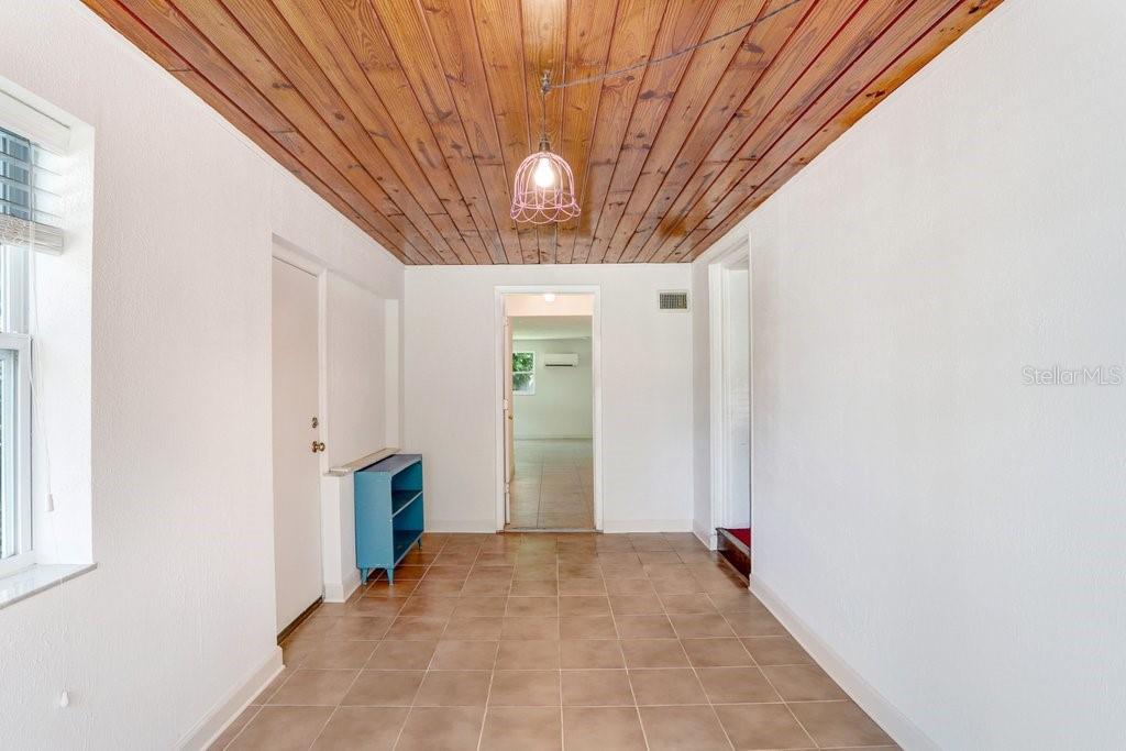 4105 W BAY VILLA AVE, TAMPA, FL, 33611