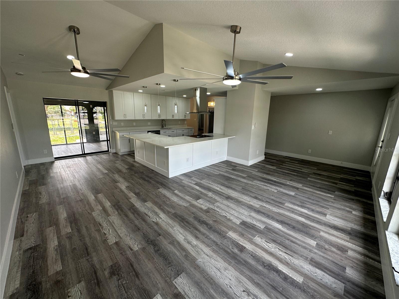 21215 COTTONWOOD AVE, PORT CHARLOTTE, FL, 33952