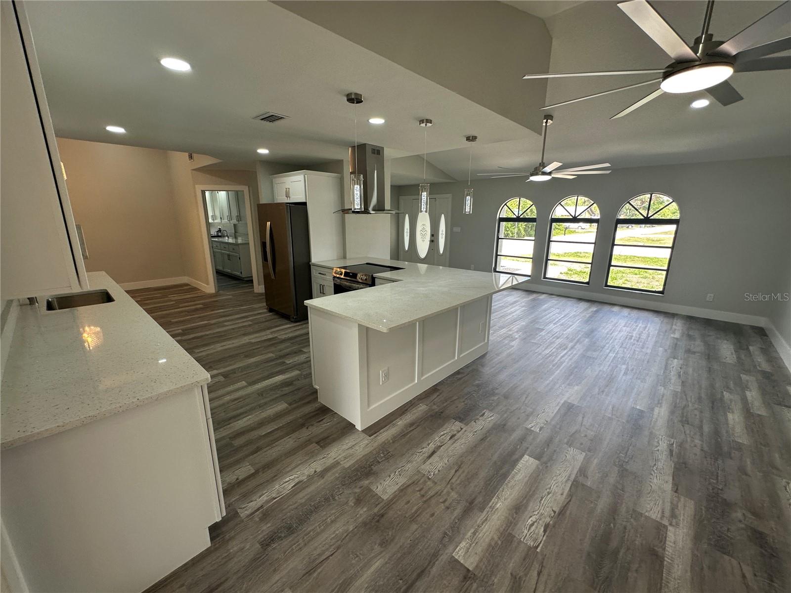 21215 COTTONWOOD AVE, PORT CHARLOTTE, FL, 33952