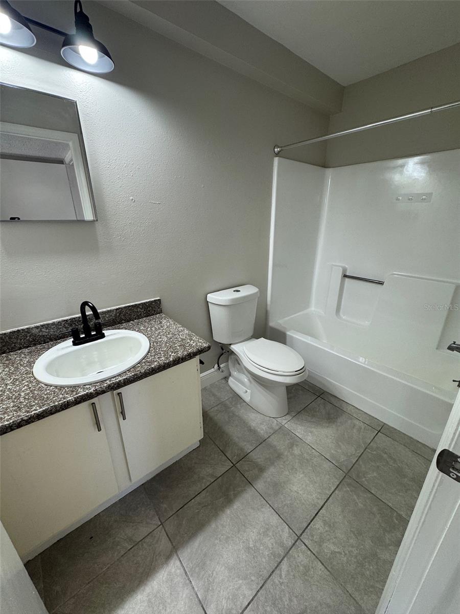 1193-1193 BENTLEY RD #1, LEESBURG, FL, 34748