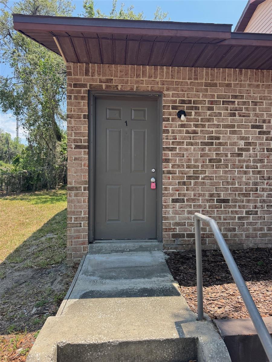 1189-1189 BENTLEY RD #1, LEESBURG, FL, 34748