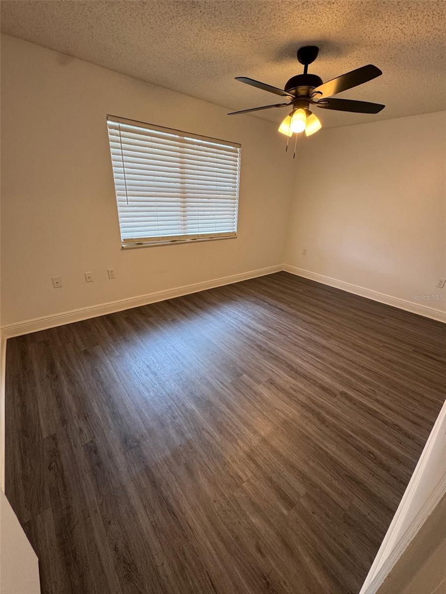 1197-1197 BENTLEY RD #4, LEESBURG, FL, 34748