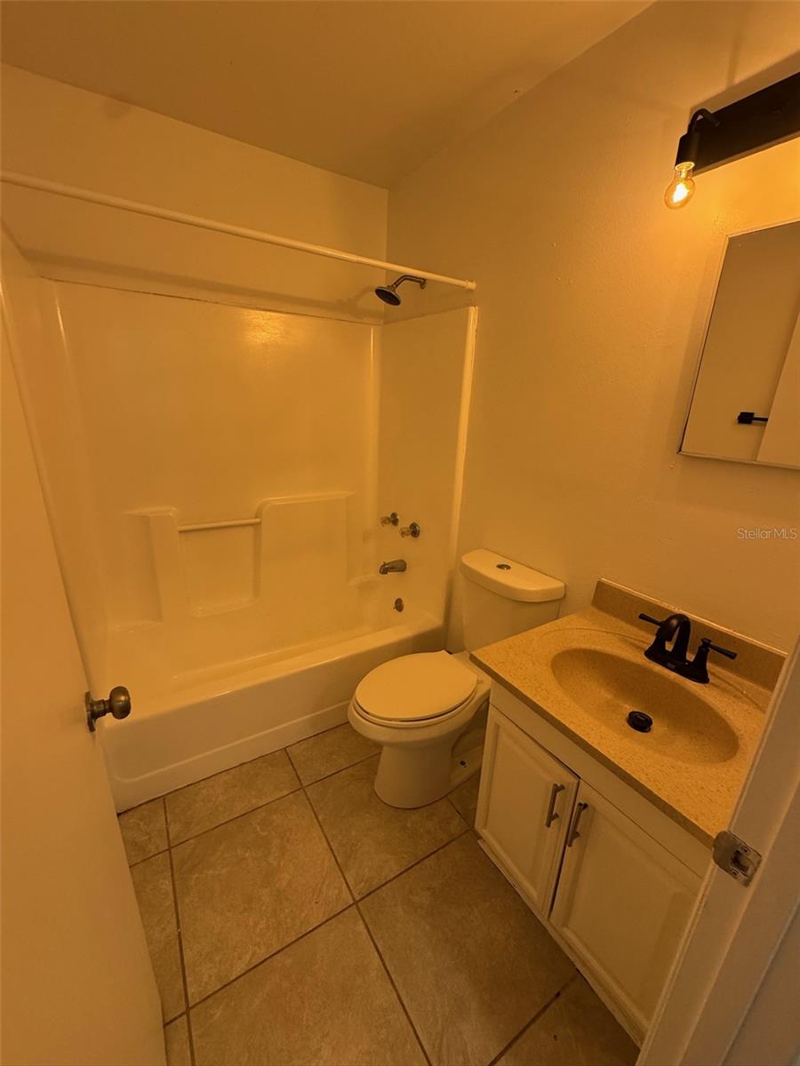 1197-1197 BENTLEY RD #4, LEESBURG, FL, 34748