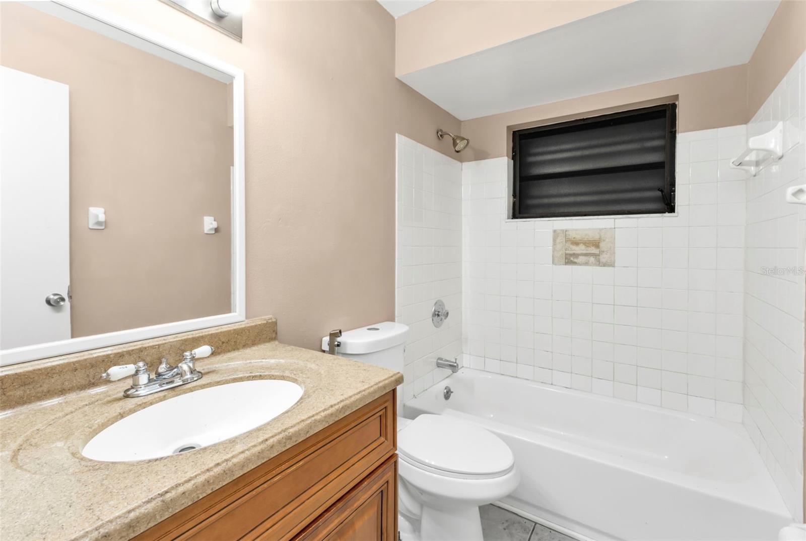 260 LOMOND DR, PORT CHARLOTTE, FL, 33953